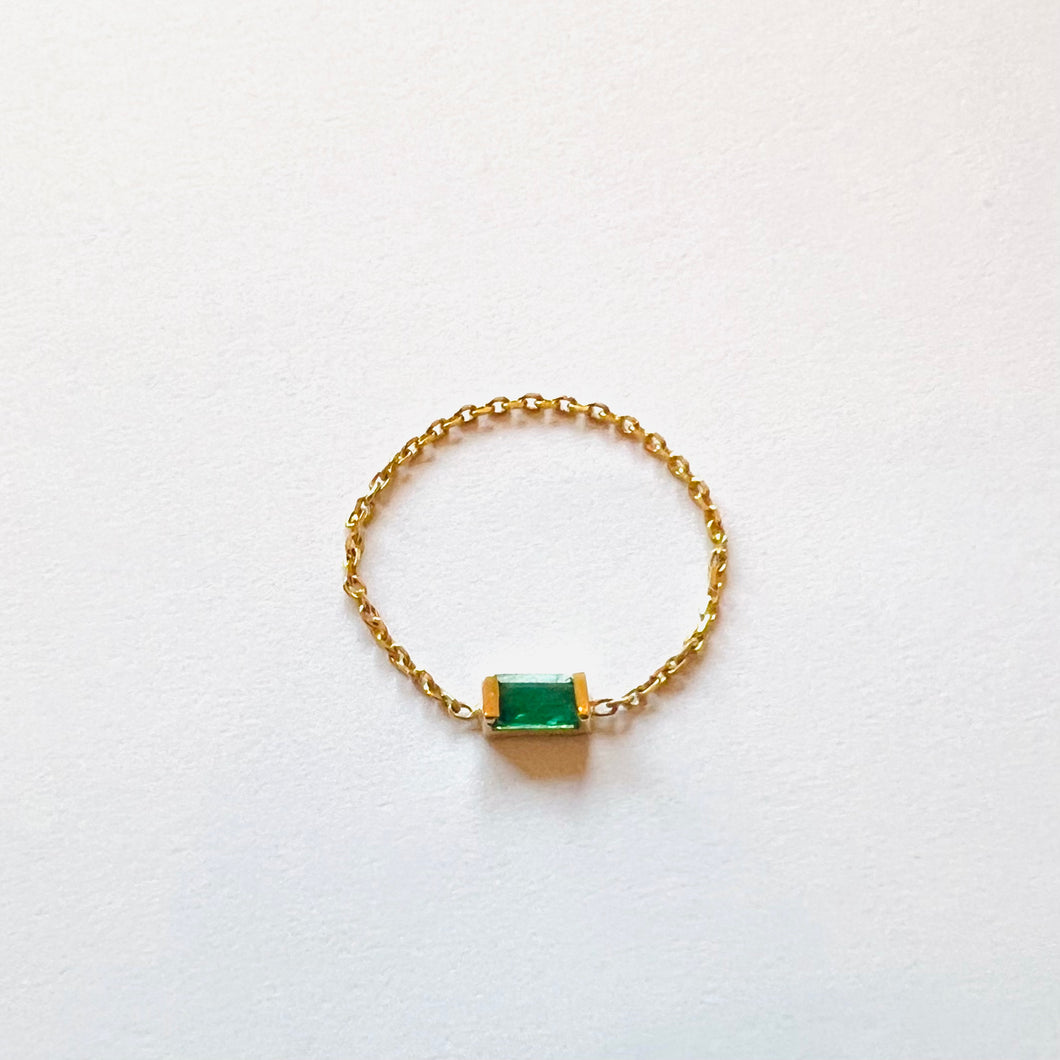 Ring GISELE 18K Gold Chain and Emerald Baguette Cut