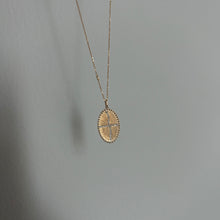 Load image into Gallery viewer, MARGOT Medaillon 18k Yellow Gold with Diamonds
