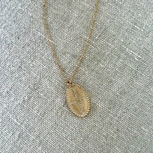 Load image into Gallery viewer, MARGOT Medaillon 18k Yellow Gold with Diamonds
