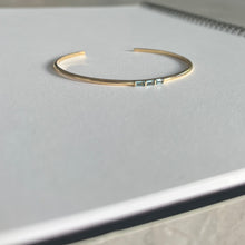 Load image into Gallery viewer, Bracelet ROMY - Open Bangle &amp; Baguette Trio Topaze 18K Gold
