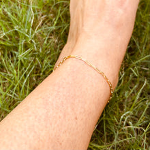 Load image into Gallery viewer, ANKLET MANON - Chain PaperClip Links Anklet 18K Gold

