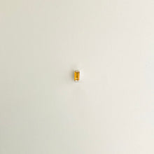 Load image into Gallery viewer, Earrings MOYE  - Baguette Yellow Topaze - 18K gold
