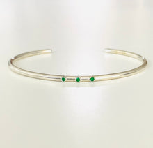 Load image into Gallery viewer, Bracelet VALENTINE - Open Bangle &amp; Emeralds
