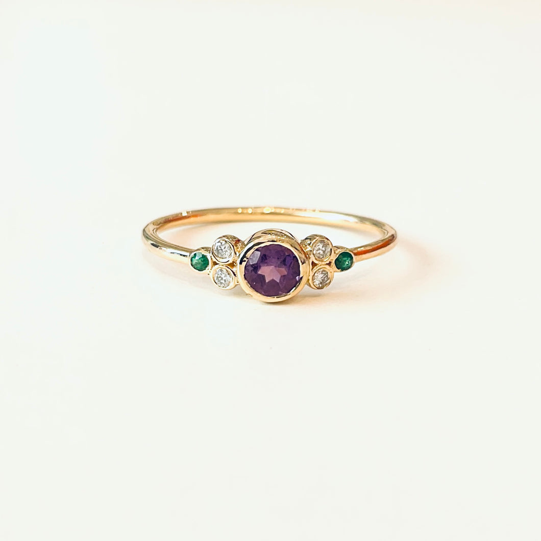 Ring CLAIRE 18K Gold Amethyst, Diamonds & Emerlads