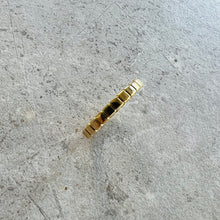 Load image into Gallery viewer, Ring CAROLINE - Square Band Ring 18K Gold
