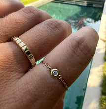 Load image into Gallery viewer, Ring CAROLINE - Square Band Ring 18K Gold
