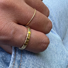 Load image into Gallery viewer, Ring CAROLINE - Square Band Ring 18K Gold

