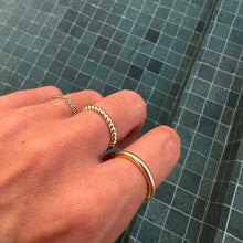 Load image into Gallery viewer, Ring MIMO - Twist Ring 18K Solid Gold
