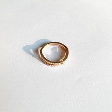 Load image into Gallery viewer, Ring DANY - Twist Diamond Ring 18K Solid Gold
