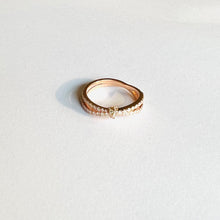 Load image into Gallery viewer, Ring DANY - Twist Diamond Ring 18K Solid Gold
