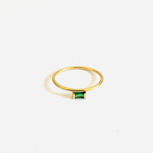 Load image into Gallery viewer, Ring JULIE 18K Gold Ring and Emerald Baguette Cut
