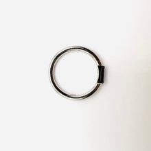 Load image into Gallery viewer, Ring AUDE 18K Gold Ring Blue Sapphire Baguette Cut
