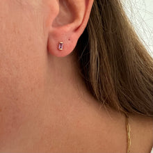 Load image into Gallery viewer, Earrings Elena - Baguette Amethyst Studs 0.5mm - 18K gold
