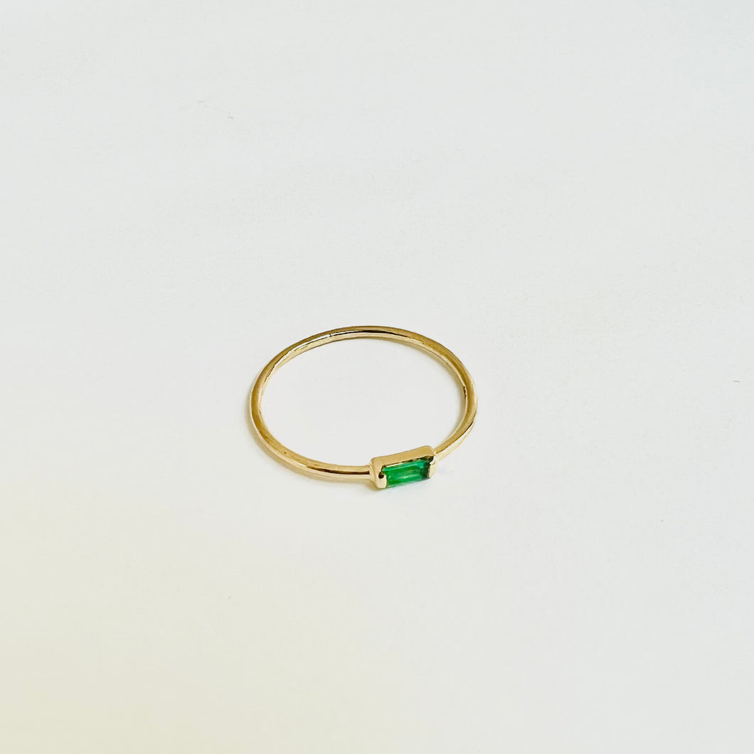 Ring OLIVIA 18K Gold Ring and Emerald Baguette Cut 0.06ct