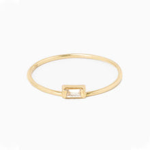 Load image into Gallery viewer, Ring ANNE-LAURE 18K Gold Ring Diamond 0.06 Ct

