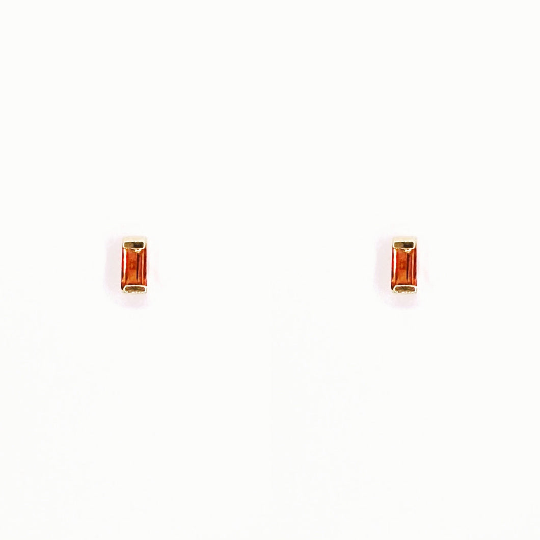 Earrings EMY - Baguette Orange Sapphire Studs 0.5mm - 18K gold