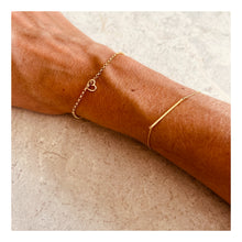 Load image into Gallery viewer, Bracelet GABRIELLE - Chain Bubble Link With Heart Pendant 18K Gold

