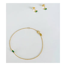 Load image into Gallery viewer, Bracelet ARTUS 18K Gold Chain Encrusted with Baguette Emerald
