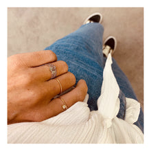 Load image into Gallery viewer, Ring CYRIELLE 18K Gold Chain Ring and Round Diamond Cut 0.03ct
