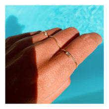 Load image into Gallery viewer, Ring ANNE-LAURE 18K Gold Ring Diamond 0.06 Ct
