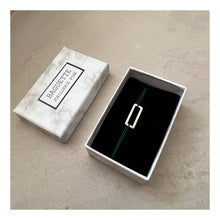 Load image into Gallery viewer, Bracelet THÉO - Rectangle Rounded Link Cordon Bracelet- Engraving On Demand
